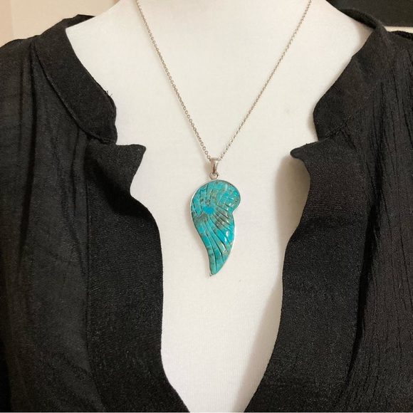 Genuine Turquoise Feather Hand Carved Gemstone Pendant Necklace Sterling Silver - Picture 1 of 10